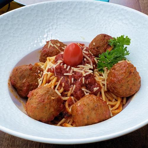 Classic Spaghetti with Meatballs
